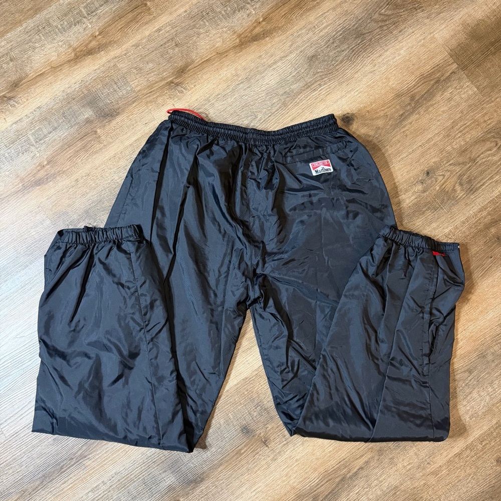 Vintage fleece lined Black Windbreaker snow Pants